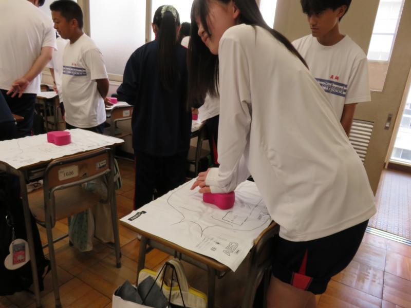 胸骨圧迫実習